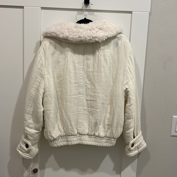 Free people Jacket. NWT. Ivory jacket. Removable fur collar. Linen like texture - Picture 6 of 7